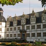 1201S 21 Schloss Neuhaus Sep 03